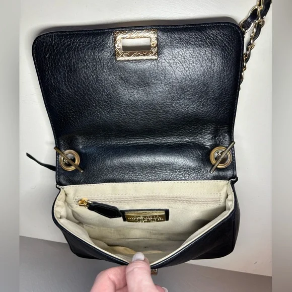 AUTHENTIC Mario Valentino Black Quilted Mini Bag with Gold Chain - Picture 6 of 8